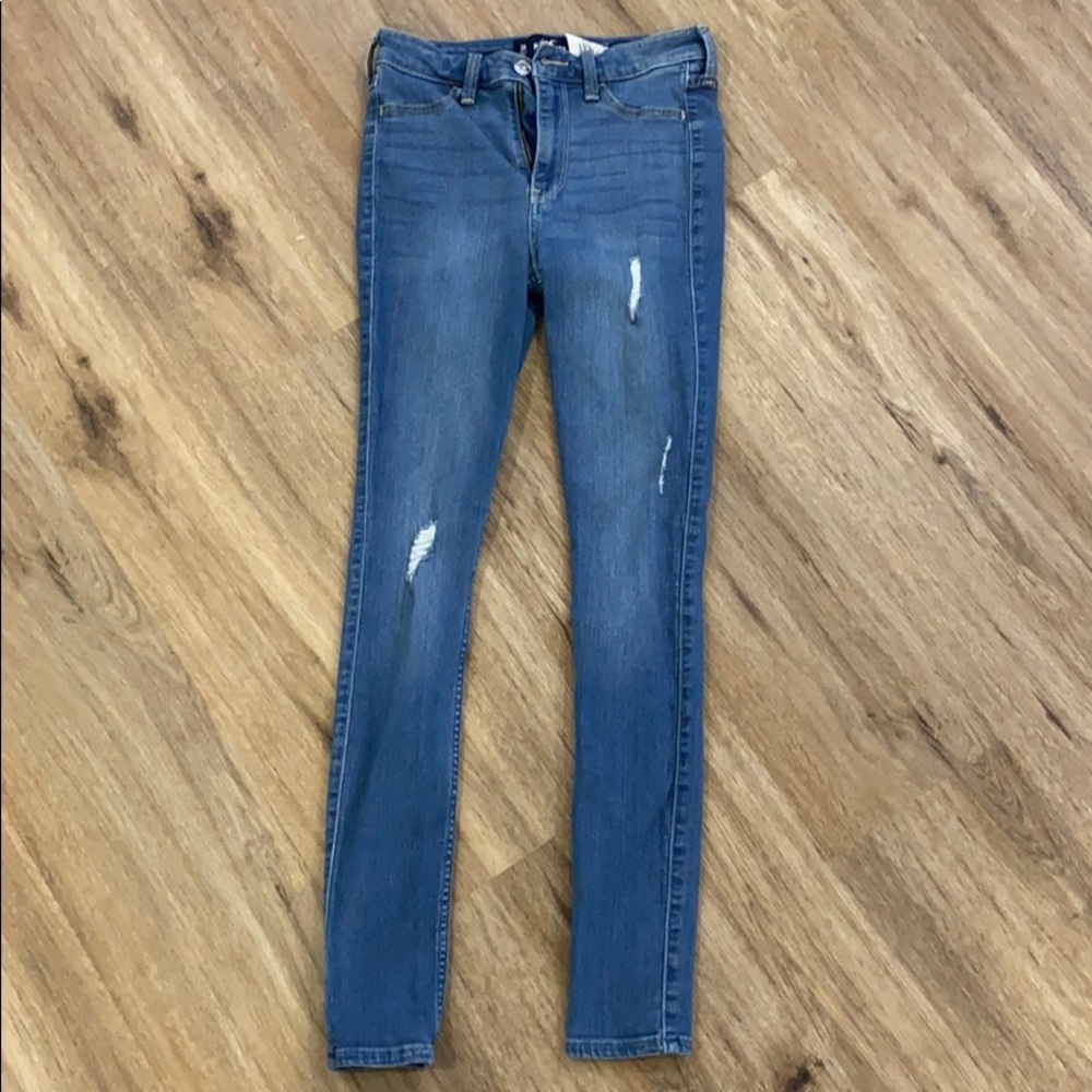 Blue lightly distressed jeans!